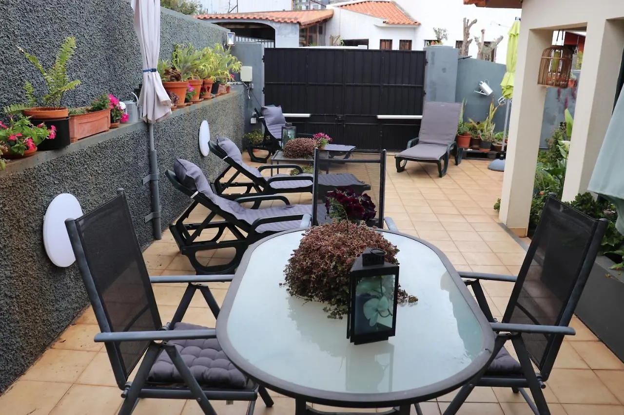 Suites Pinto Coelho Canico  Canico (Madeira)